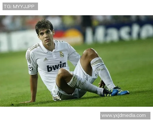 卡卡：从巴西天才到世界足坛传奇的辉煌历程与影响